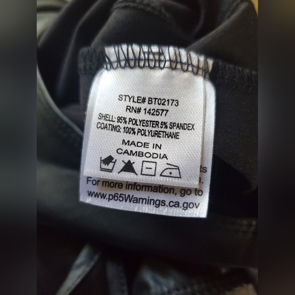 Biāshe faux leather bodysuit. Size Large. Black. - Picture 5 of 8